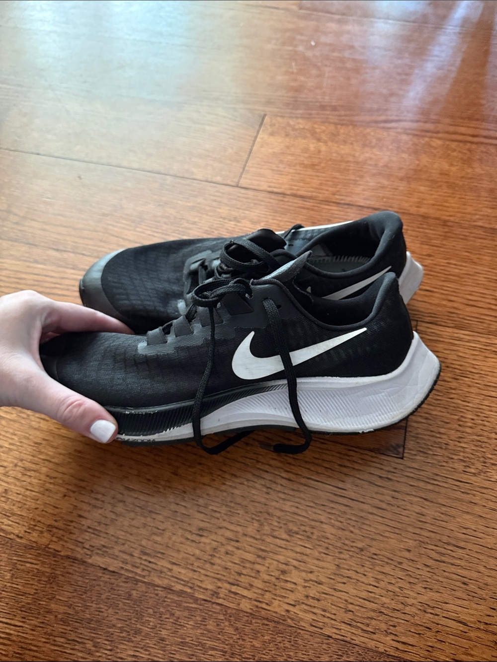 Women’s Nike zoom pegasus sneakers